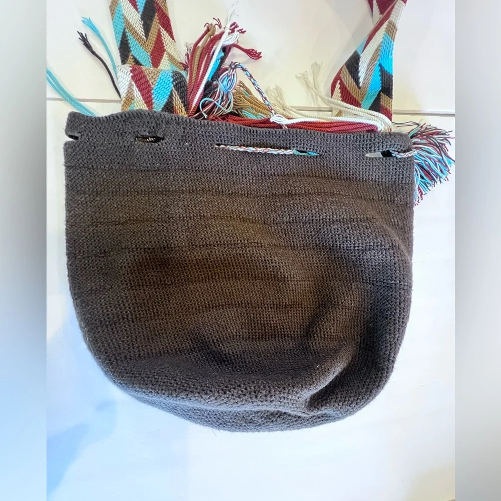 WÜITÜSÜ Handmade Wayuu Mochila Bag